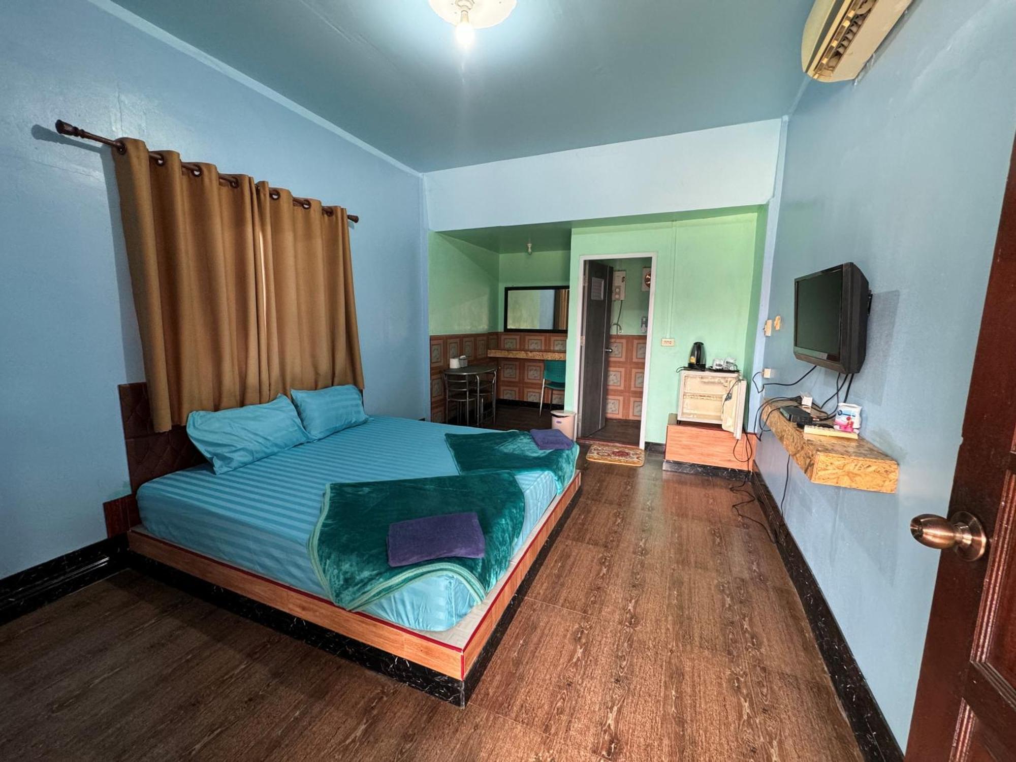 Busby Resort Ban Ta Phraya Eksteriør billede